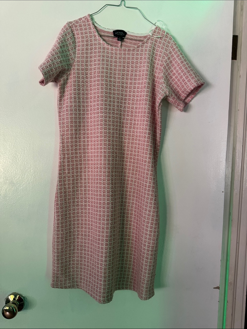 Isaac Mizrahi Pink and White Short-Sleeve Midi Dress